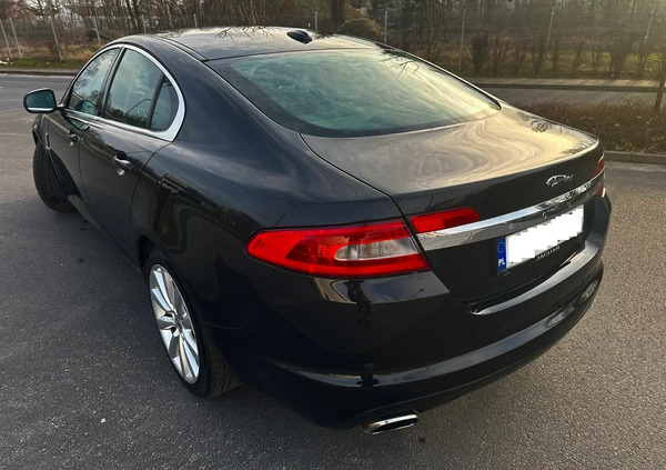 Jaguar XF cena 39900 przebieg: 217000, rok produkcji 2011 z Poznań małe 379